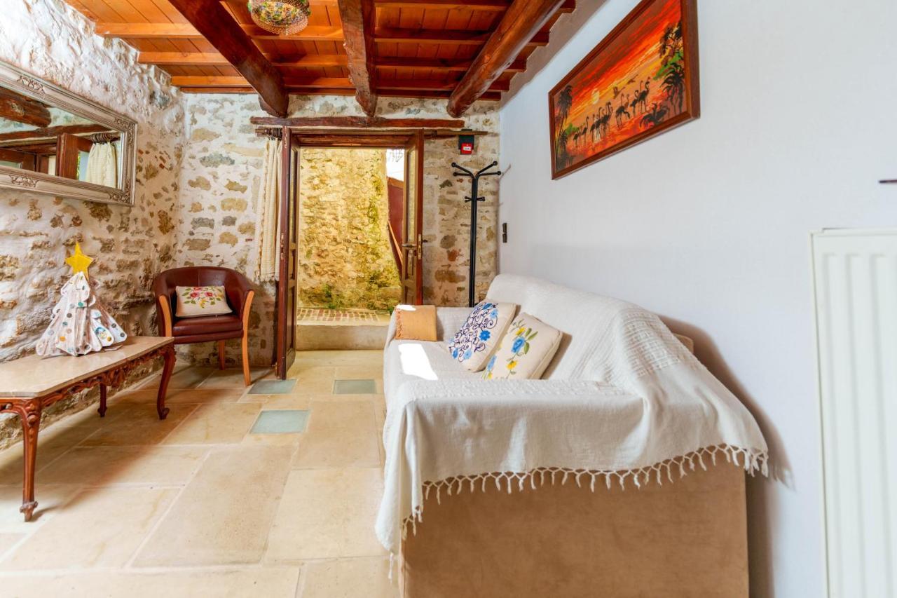 Traditional Cretan Houses,Agios Myronas Екстериор снимка